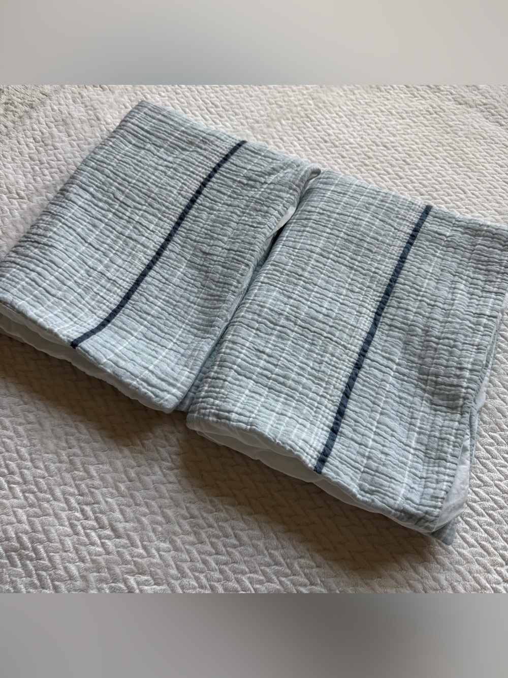 Set of 2 Pottery Barn Teen Cotton Gauze Pillow Sham 26inx20in Light Blue Coastal